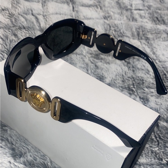Versace frames. Brand new and 100% authentic - Picture 4 of 4
